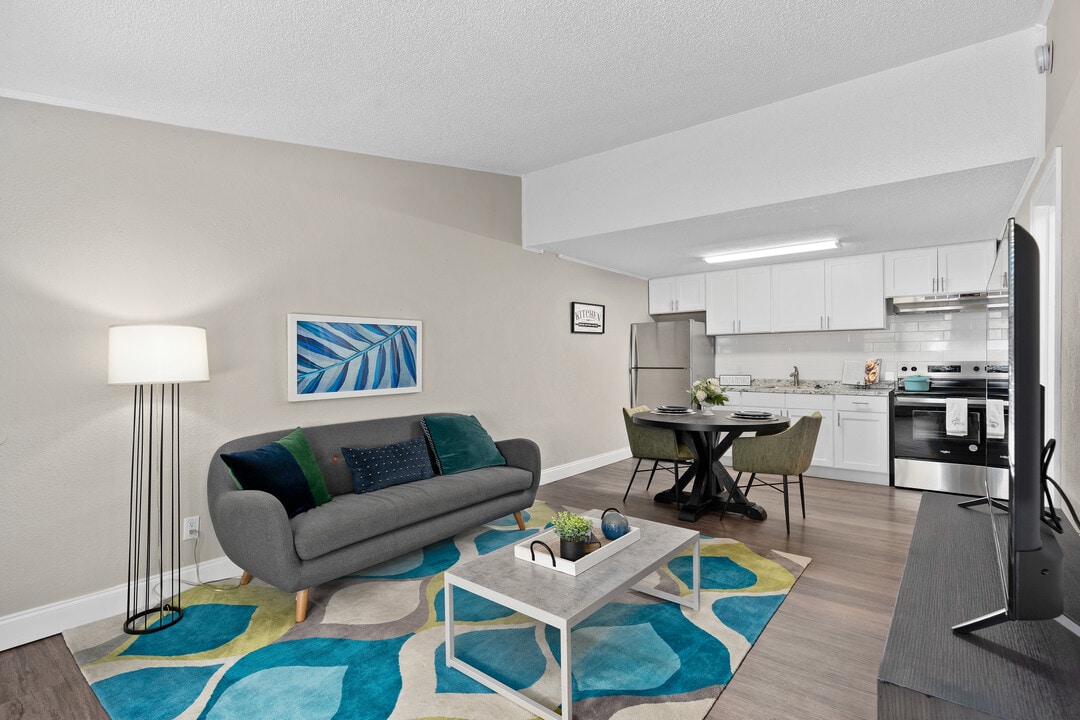 Terrace Trace Apartments in Tampa, FL - Building Photo