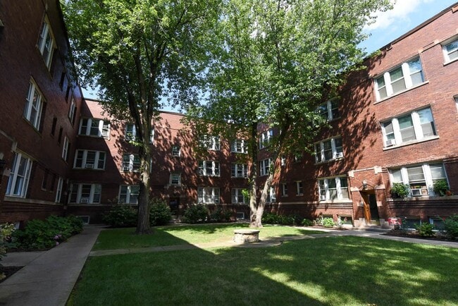 property at 4716 N Racine Ave