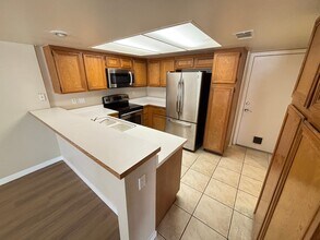 2713 Ferrin Rd in Las Vegas, NV - Building Photo - Building Photo