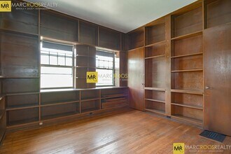 923 Beacon St, Unit 1 in Boston, MA - Building Photo - Building Photo