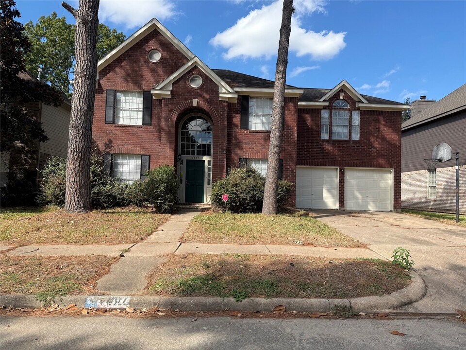 7807 Braemar Crescent St in Houston, TX - Building Photo