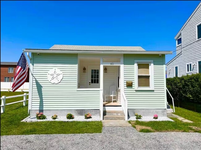 63 Portland Ave in Old Lyme, CT - Building Photo - Building Photo