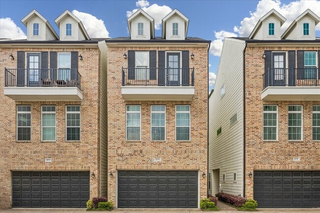 property at 1033 Ashland St