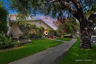 637 N Fairview St in Burbank, CA - Building Photo