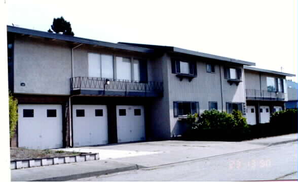 620 Mclaughlin St in Richmond, CA - Foto de edificio - Building Photo