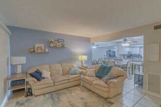 1082 E Michigan St in Orlando, FL - Building Photo - Building Photo