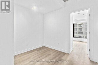 1366-1366 Carling Ave in Ottawa, ON - Building Photo - Building Photo