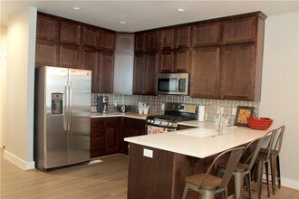 1569 Brooks Ave in Fayetteville, AR - Building Photo - Building Photo