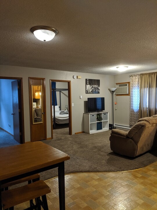 1341 4th Ave S, Unit Unit2 in Fargo, ND - Foto de edificio