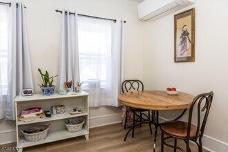 6 Boyden Pkwy S in Maplewood, NJ - Building Photo - Building Photo