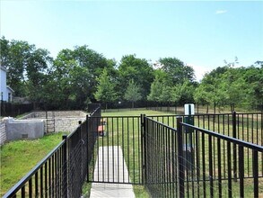 2624 Metcalfe Rd in Austin, TX - Building Photo - Building Photo