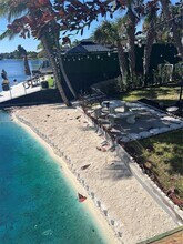 6484 Miami Lakes Dr in Hialeah, FL - Building Photo - Building Photo