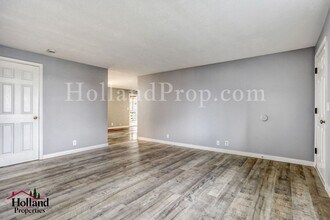 1426 SE Duke Dr in Hillsboro, OR - Building Photo - Building Photo