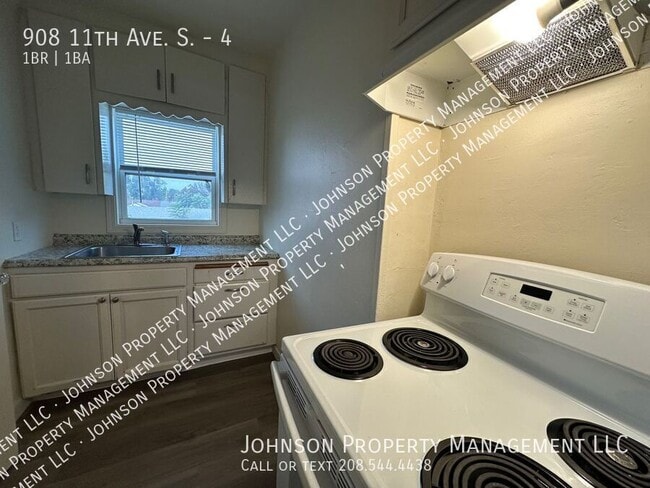 908 11th Ave S in Nampa, ID - Building Photo - Building Photo