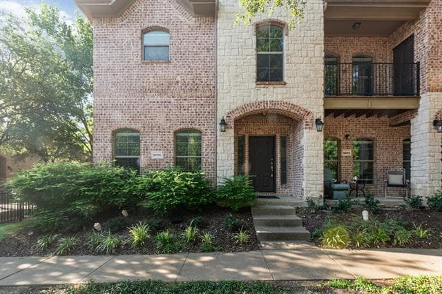 property at 6895 Pistoia Dr