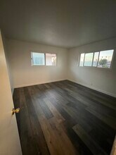 420 E Pleasant Valley Rd, Unit 3 in Oxnard, CA - Foto de edificio - Building Photo