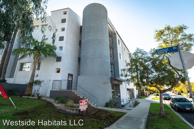 16070 Sunset Blvd in Los Angeles, CA - Building Photo - Building Photo