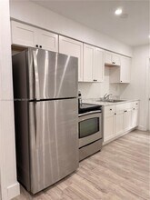 16890 NE 21st Ave in North Miami Beach, FL - Building Photo - Building Photo