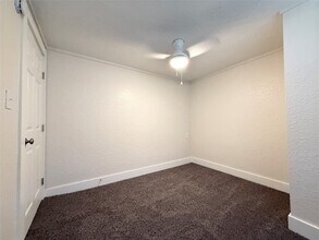 14070 S Hwy 288b in Angleton, TX - Building Photo - Building Photo