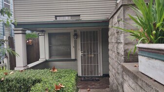 521 T St in Sacramento, CA - Building Photo