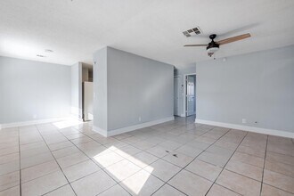 801 NE 3rd St in Boynton Beach, FL - Building Photo - Building Photo