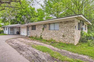 210 W 51st St in Austin, TX - Building Photo - Building Photo