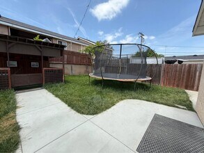 20841 Alburtis Ave in Lakewood, CA - Building Photo - Building Photo
