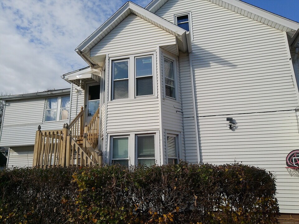 203 Pearl St in Middletown, CT - Building Photo