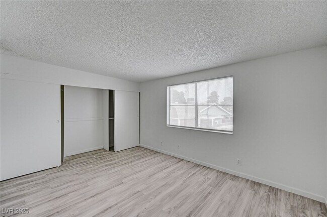 property at 7182 Acorn Ct