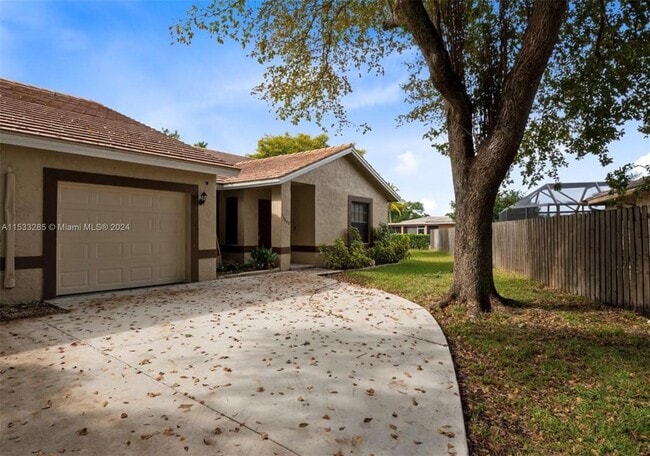 11808 NW 32nd Ct in Coral Springs, FL - Building Photo - Building Photo