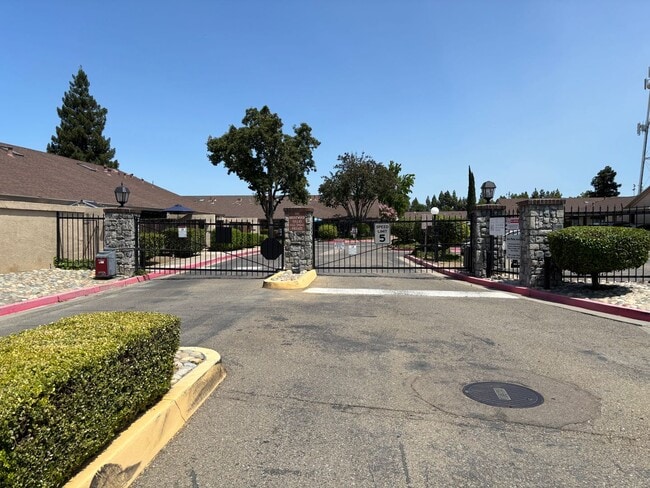 812 Villa Terrace in Brentwood, CA - Building Photo - Building Photo