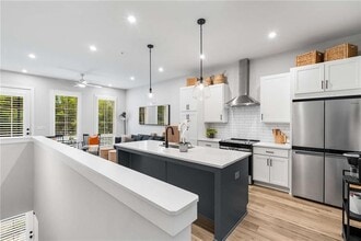 1272 Longreen Ter NW in Atlanta, GA - Building Photo - Building Photo