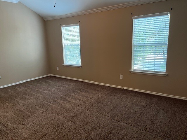 property at 93 N Villa Oaks Dr