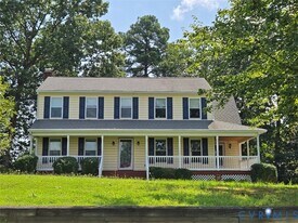 8312 Soft Wind Dr in Mechanicsville, VA - Building Photo