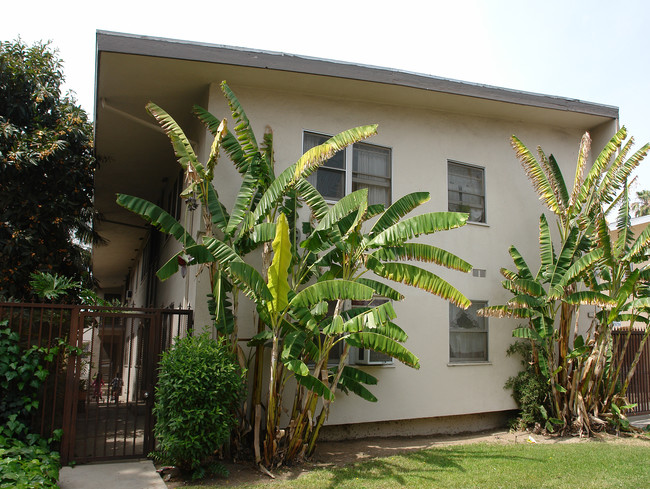 529 N Berendo St in Los Angeles, CA - Building Photo - Building Photo