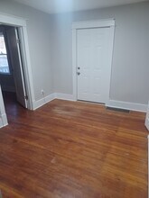 2217 Wallis Ave in Overland, MO - Building Photo - Building Photo