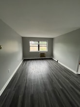 137 Evergreen Ave in Hartford, CT - Building Photo - Building Photo