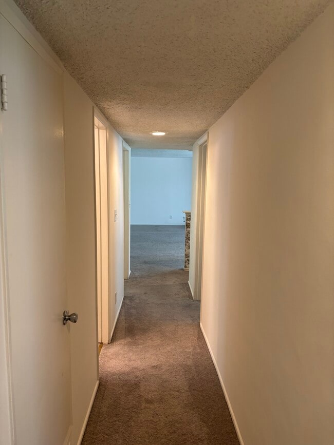 11685 Gorham Ave, Unit 4 in Los Angeles, CA - Building Photo - Building Photo