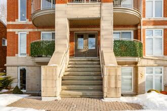 3520-3530 Saint-Joseph Boul in Montréal, QC - Building Photo - Building Photo