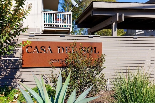 Casa del Sol in El Sobrante, CA - Foto de edificio - Building Photo