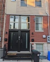 2039 N 3rd St in Philadelphia, PA - Foto de edificio - Building Photo