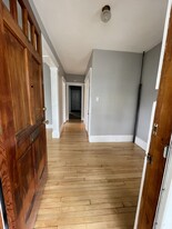 47 Pearl St, Unit 2 in Medford, MA - Building Photo