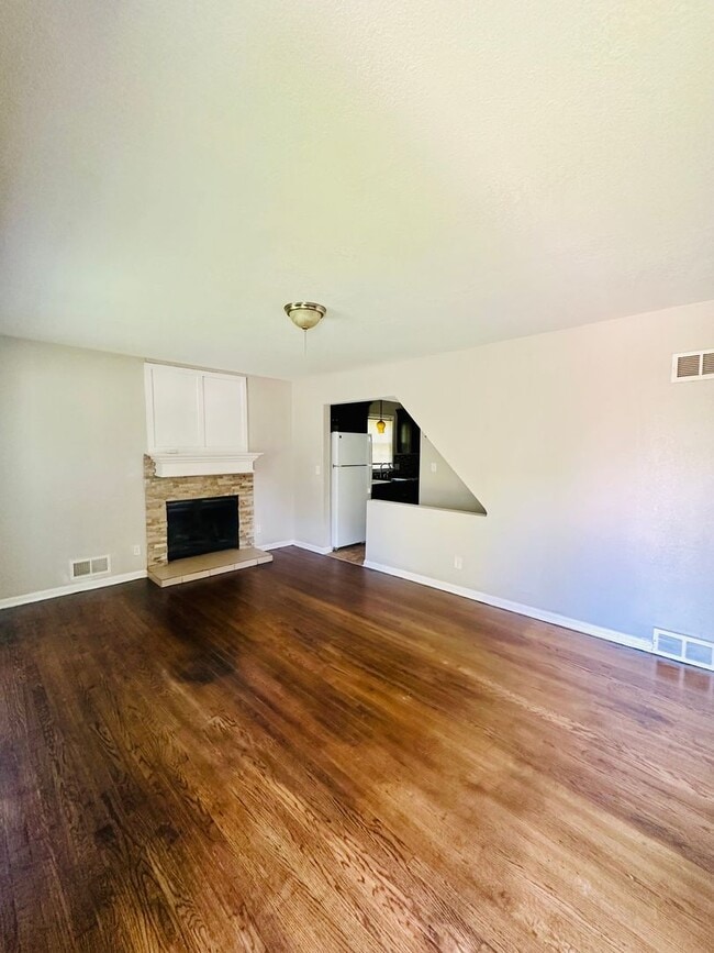 8101 Brooklyn Ave in Kansas City, MO - Building Photo - Building Photo