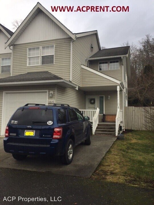 1826 Valencia St in Bellingham, WA - Building Photo