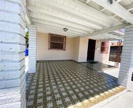 80 NW 60th Ct in Miami, FL - Building Photo - Building Photo