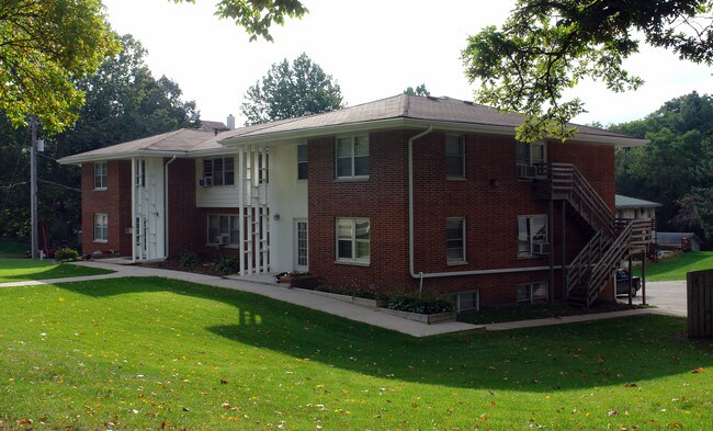 4100 Grand Ave in Des Moines, IA - Foto de edificio - Building Photo