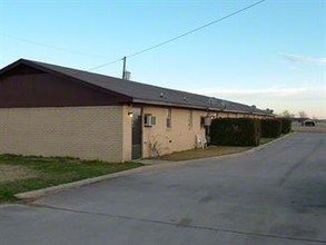 1101 Hwy 156 N in Ponder, TX - Building Photo - Building Photo