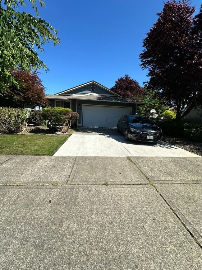 2721 Hidden Springs Loop SE in Olympia, WA - Building Photo - Building Photo