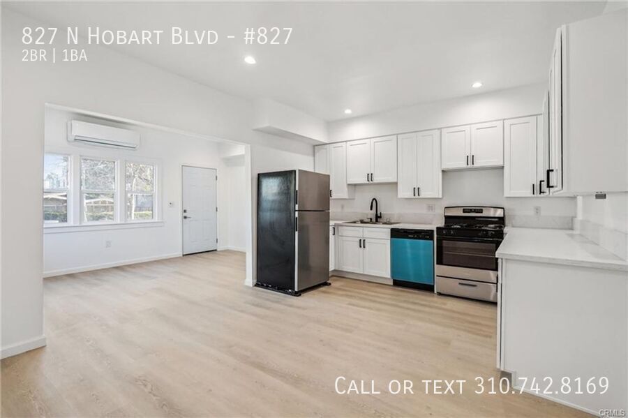 827 N Hobart Blvd in Los Angeles, CA - Building Photo