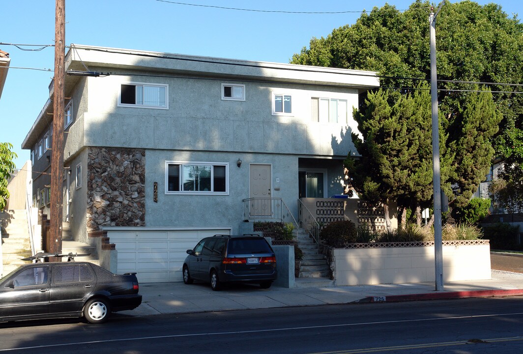 725 Main St in El Segundo, CA - Foto de edificio